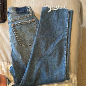 COPY - Abercrombie Ankle Straight HR Jean